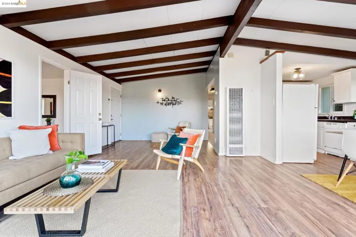 4060 Hillcrest Rd, El Sobrante, California 94803