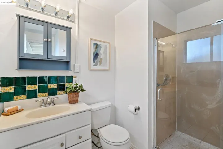 4060 Hillcrest Rd, El Sobrante, California 94803