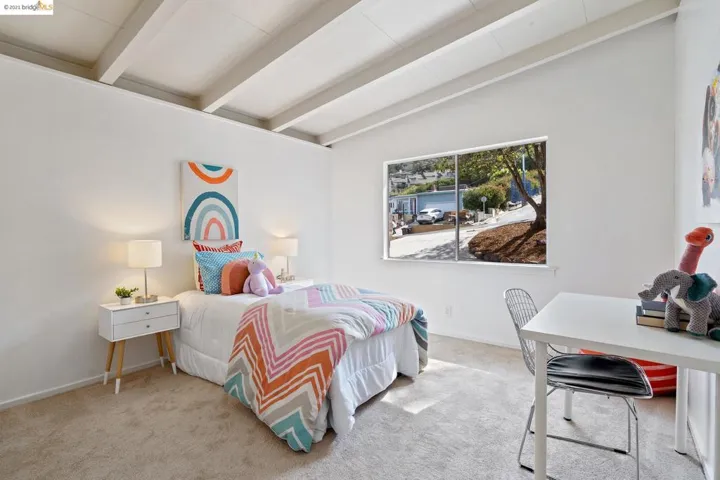 4060 Hillcrest Rd, El Sobrante, California 94803
