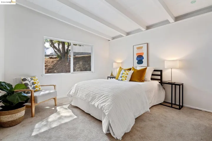 4060 Hillcrest Rd, El Sobrante, California 94803