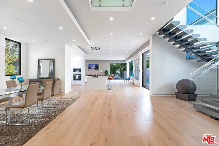 839 N Spaulding Avenue, Los Angeles, California 90046