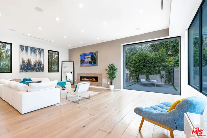 839 N Spaulding Avenue, Los Angeles, California 90046