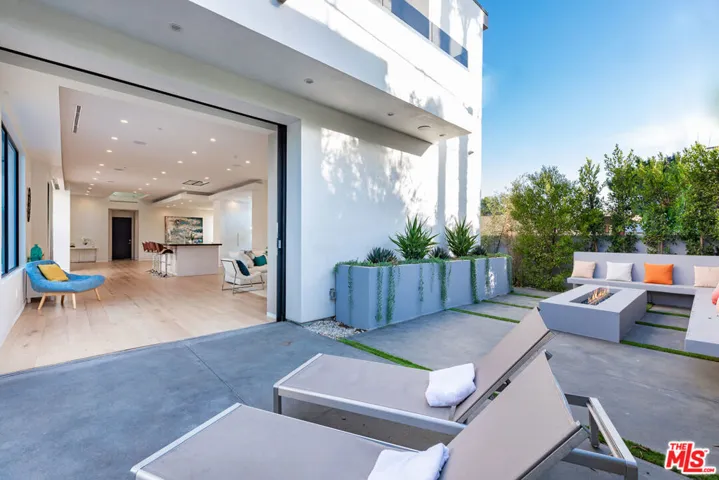 839 N Spaulding Avenue, Los Angeles, California 90046