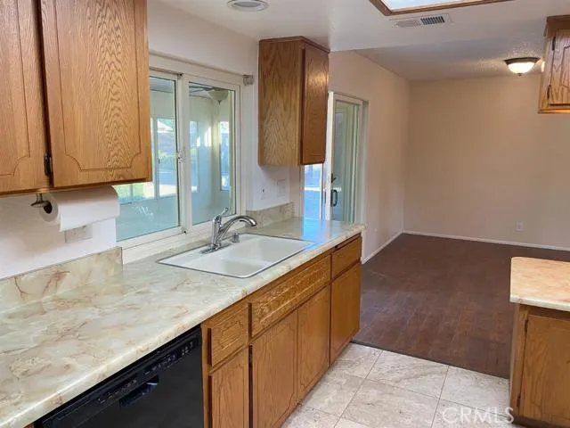 12623 Morning Star Road, Apple Valley, California 92308