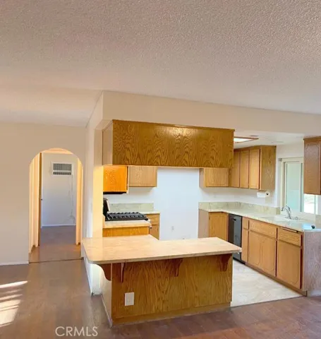 12623 Morning Star Road, Apple Valley, California 92308