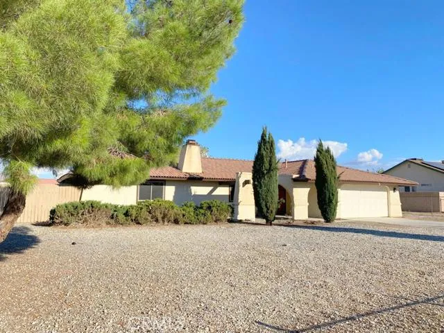 12623 Morning Star Road, Apple Valley, California 92308