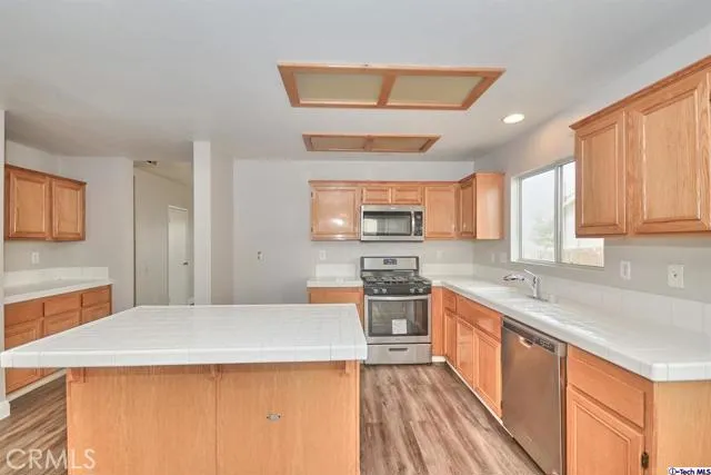 13679 Fern Pine Street, Victorville, California 92392
