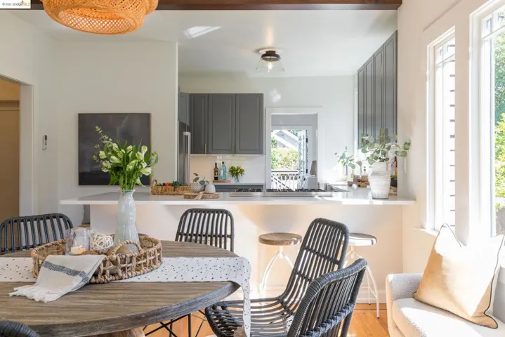 850 45th St, Oakland, California 94608
