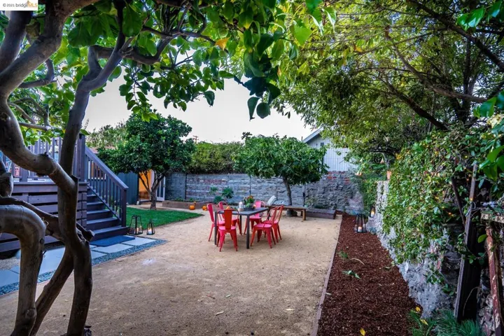 850 45th St, Oakland, California 94608