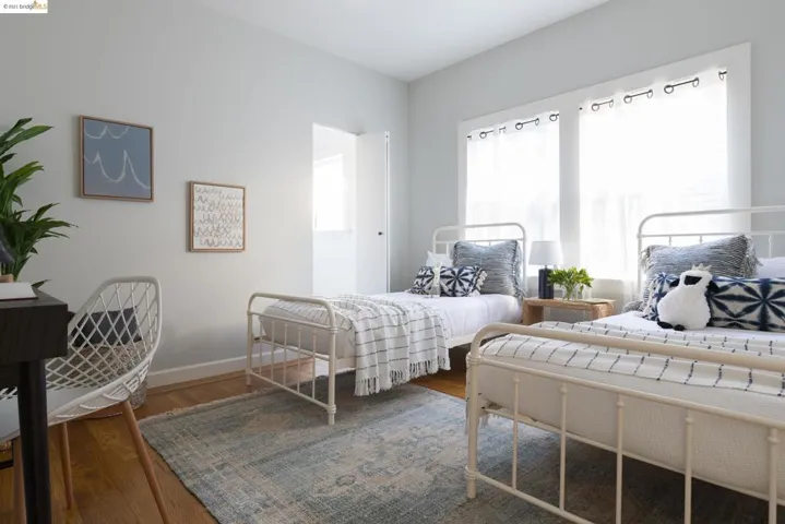 850 45th St, Oakland, California 94608