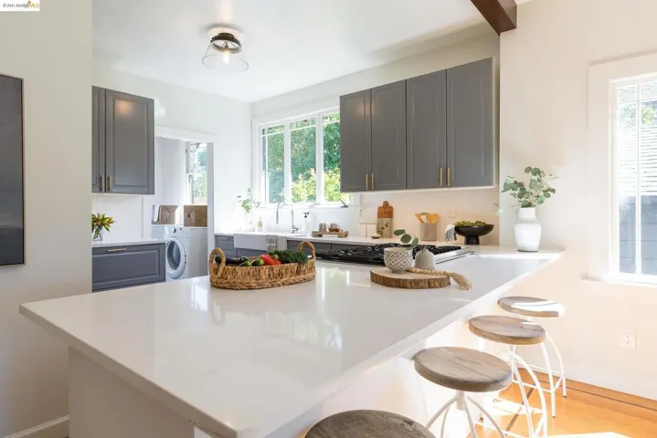 850 45th St, Oakland, California 94608