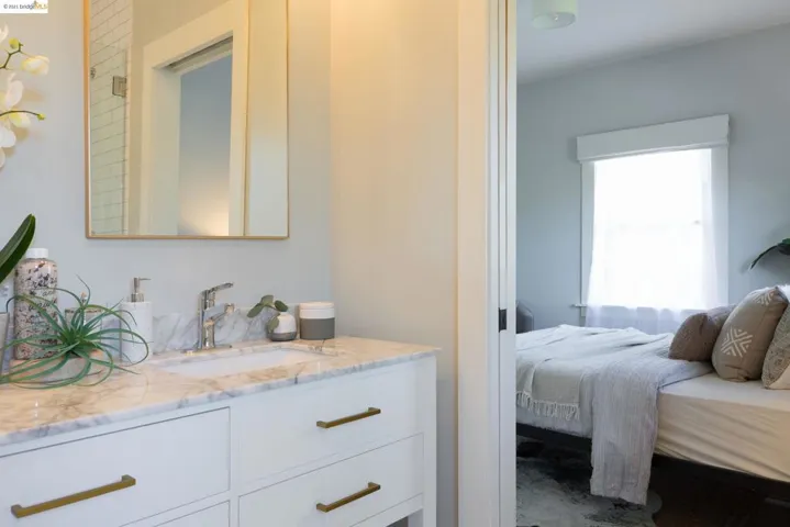 850 45th St, Oakland, California 94608