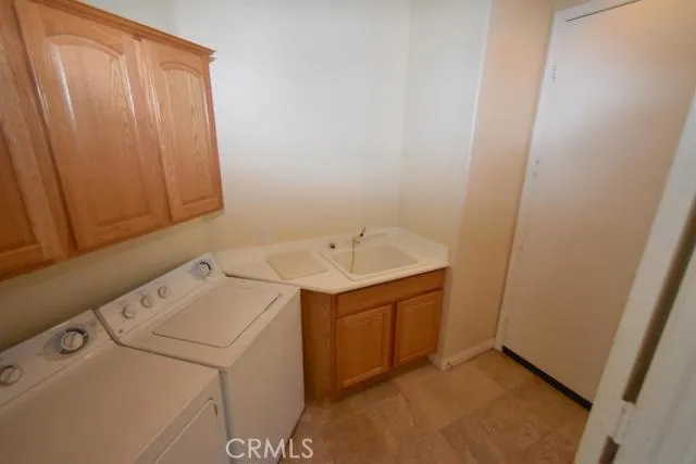 11171 Avonlea Road, Apple Valley, California 92308