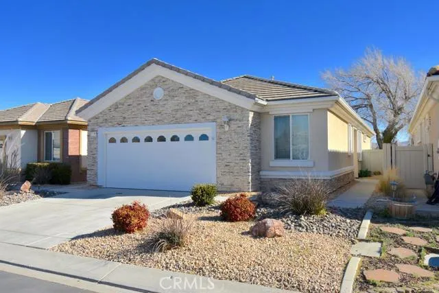 11171 Avonlea Road, Apple Valley, California 92308