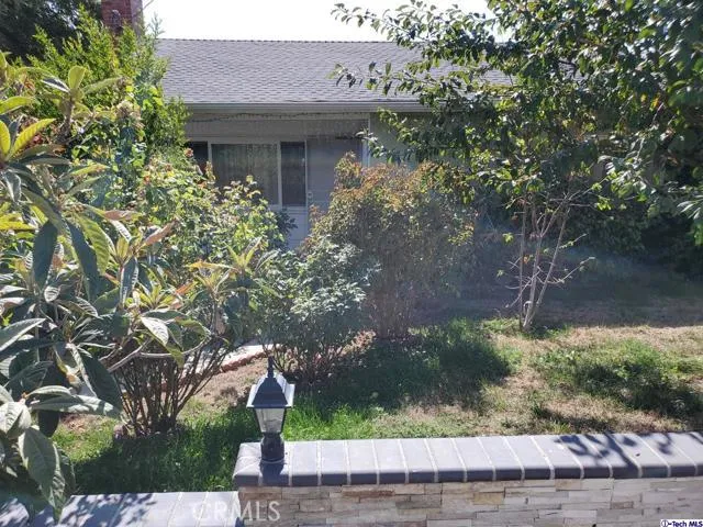 3304 Alabama Street, La Crescenta, California 91214