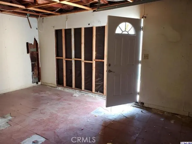 3304 Alabama Street, La Crescenta, California 91214