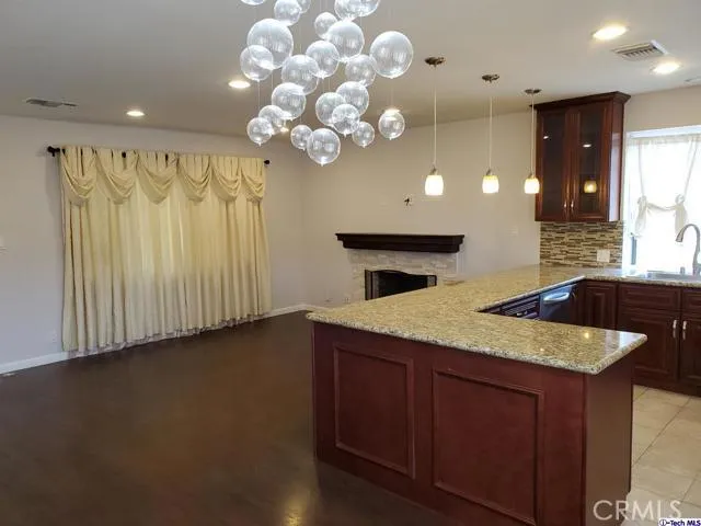 3304 Alabama Street, La Crescenta, California 91214