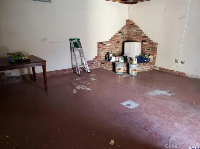 3304 Alabama Street, La Crescenta, California 91214