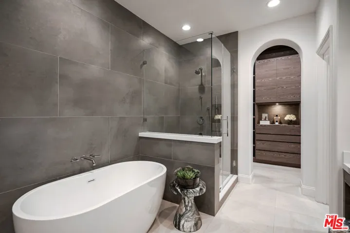 10 Altino, Newport Coast, California 92657