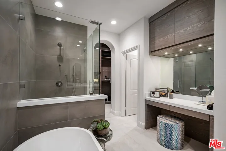 10 Altino, Newport Coast, California 92657