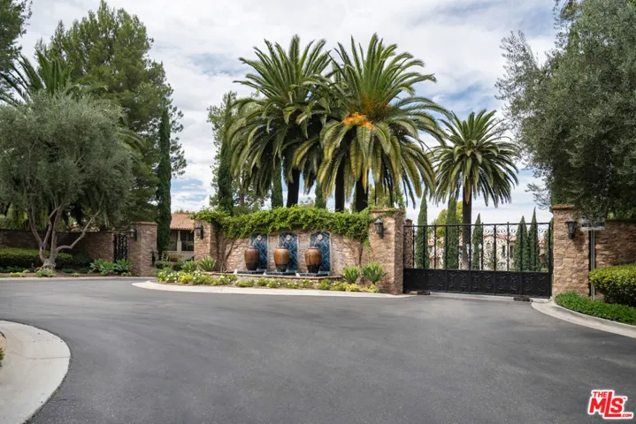 10 Altino, Newport Coast, California 92657