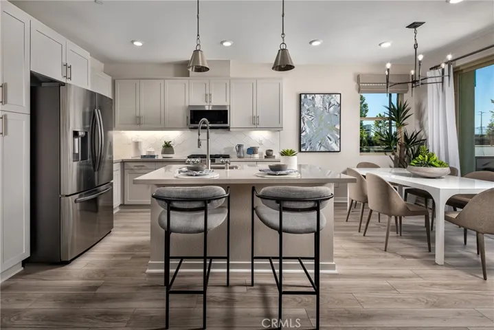 3570 E. Peckham Paseo 3, Ontario, California 91761
