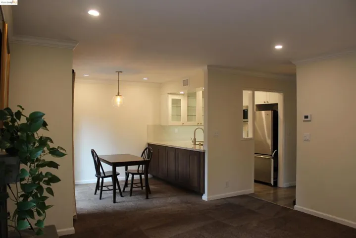 1061 San Ramon Valley Blvd, Danville, California 94526