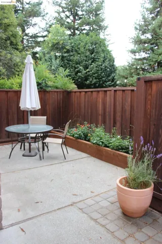 1061 San Ramon Valley Blvd, Danville, California 94526