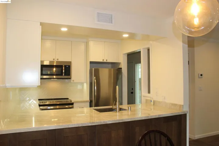 1061 San Ramon Valley Blvd, Danville, California 94526