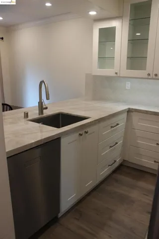 1061 San Ramon Valley Blvd, Danville, California 94526