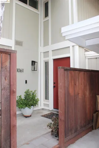 1061 San Ramon Valley Blvd, Danville, California 94526
