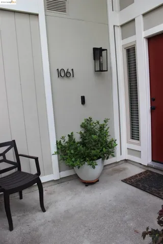 1061 San Ramon Valley Blvd, Danville, California 94526