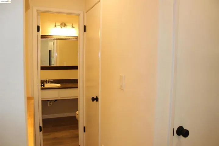 1061 San Ramon Valley Blvd, Danville, California 94526