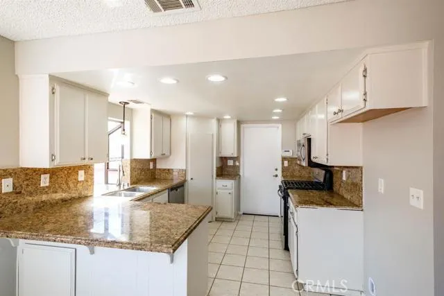 430 Emerald Street, Barstow, California 92311