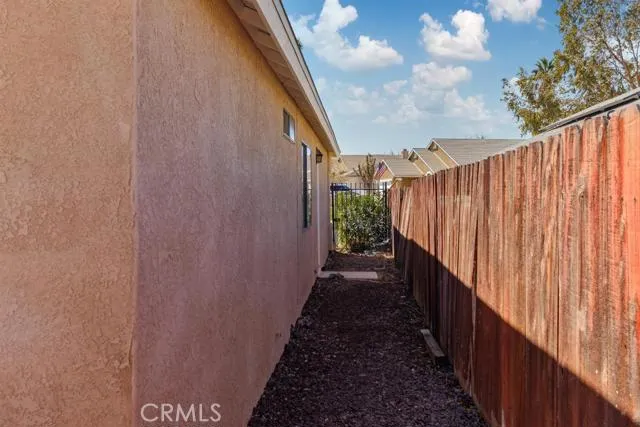 430 Emerald Street, Barstow, California 92311
