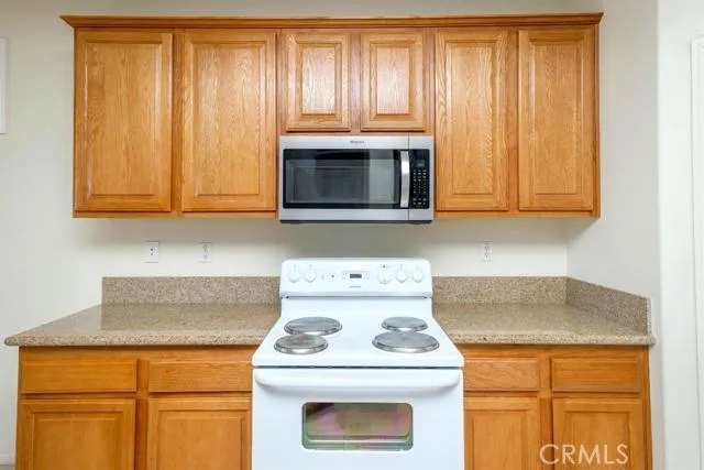 2111 Diamond Avenue, Barstow, California 92311