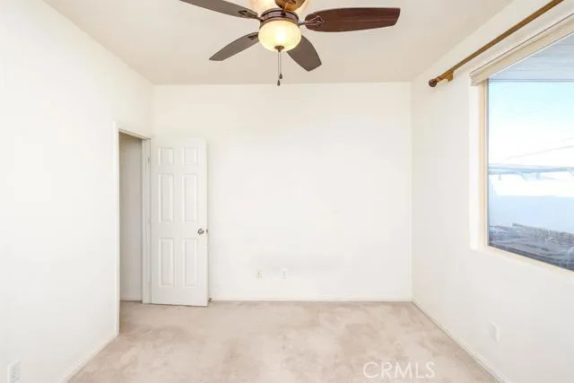 2111 Diamond Avenue, Barstow, California 92311