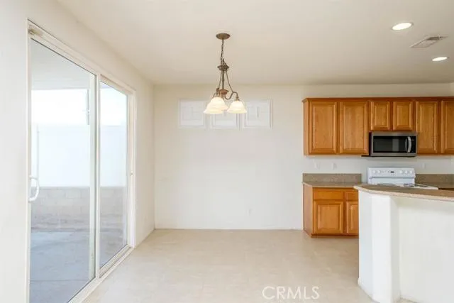 2111 Diamond Avenue, Barstow, California 92311