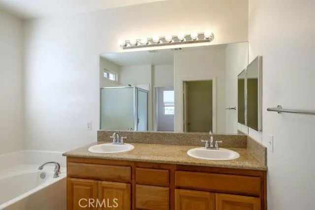 2111 Diamond Avenue, Barstow, California 92311