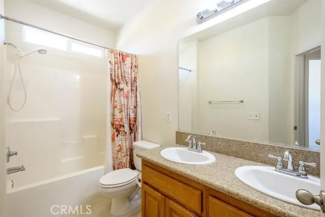 2111 Diamond Avenue, Barstow, California 92311