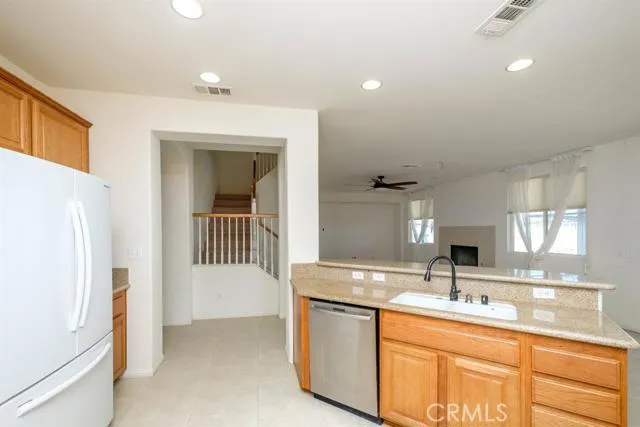 2111 Diamond Avenue, Barstow, California 92311