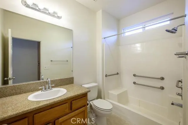 2111 Diamond Avenue, Barstow, California 92311