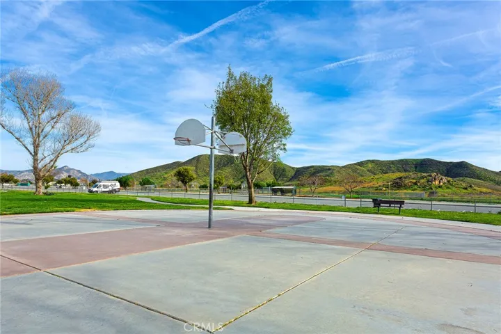 4430 Hollyvale Lane, Hemet, California 92545