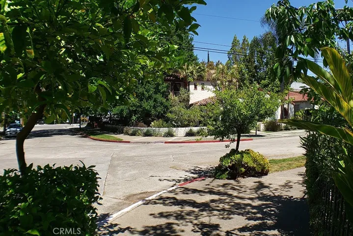 Photos of neighborhood