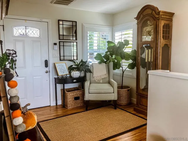 4572 Westview Dr, La Mesa, California 91941