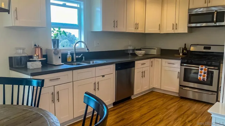 4572 Westview Dr, La Mesa, California 91941
