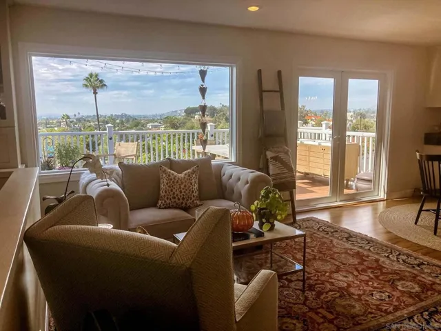 4572 Westview Dr, La Mesa, California 91941