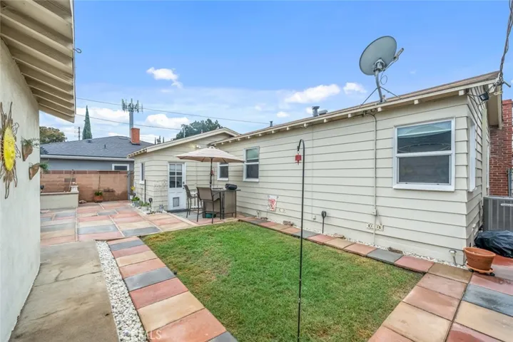 8839 Mel Dar Avenue, Downey, California 90240