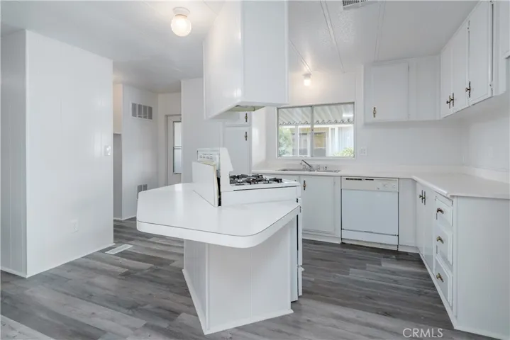 280 Columbia Place 48, Oxnard, California 93033