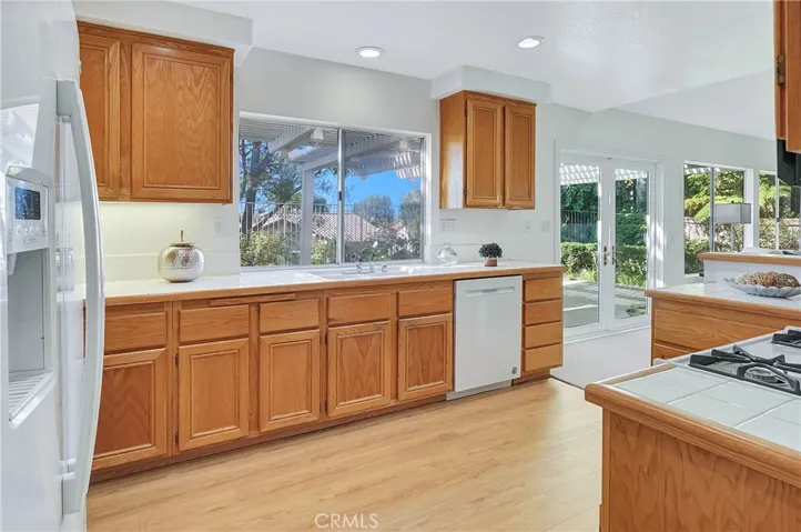 Light and bright kitchen with lots of cabinet storage.